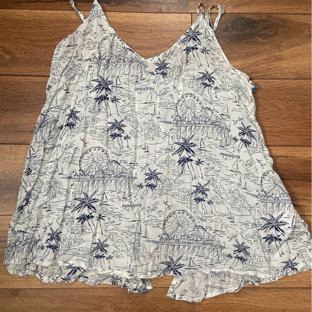 Old Navy Navy and White Graphic Top